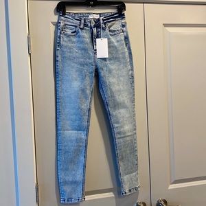 NWT FLYING MINKEY LIGHT WASH DENIM DISTRESSED SKINNY JEAN